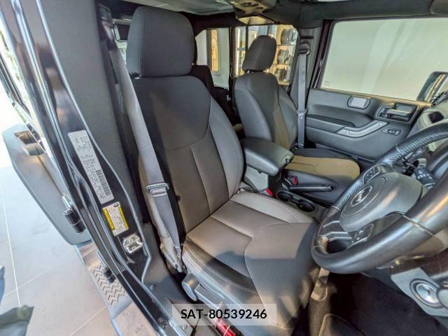 Jeep WRANGLER 2017-12 8158619-16