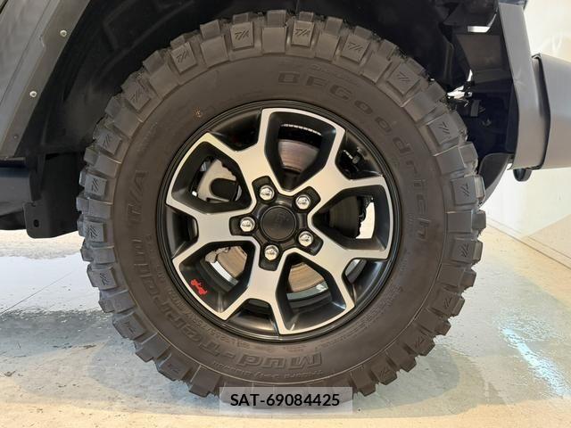 Jeep WRANGLER 2023-09 8208015-16