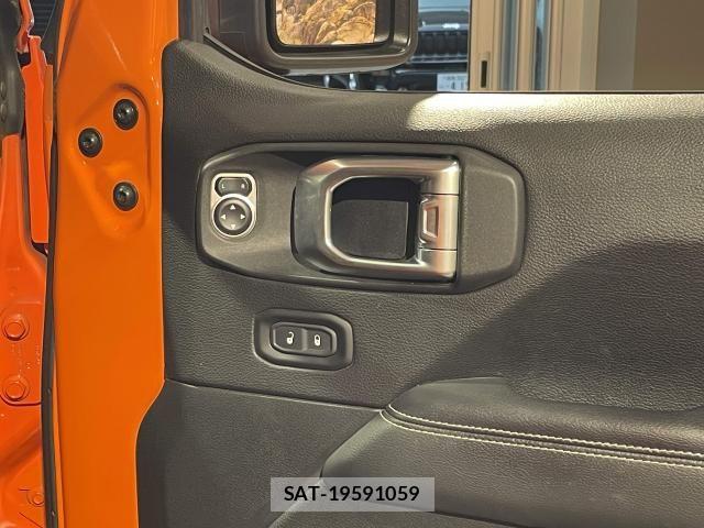 Jeep WRANGLER 2019-07 8208018-10