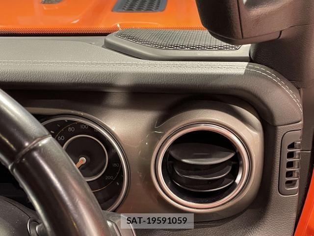 Jeep WRANGLER 2019-07 8208018-14