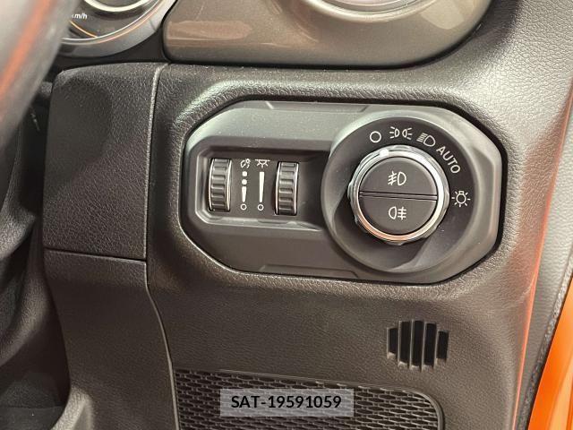Jeep WRANGLER 2019-07 8208018-15