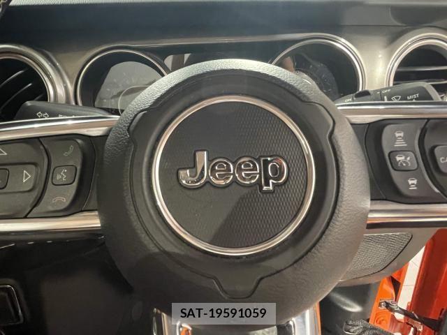 Jeep WRANGLER 2019-07 8208018-17