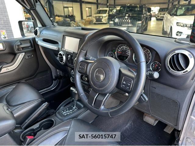 Jeep WRANGLER 2017-05 8208022-1
