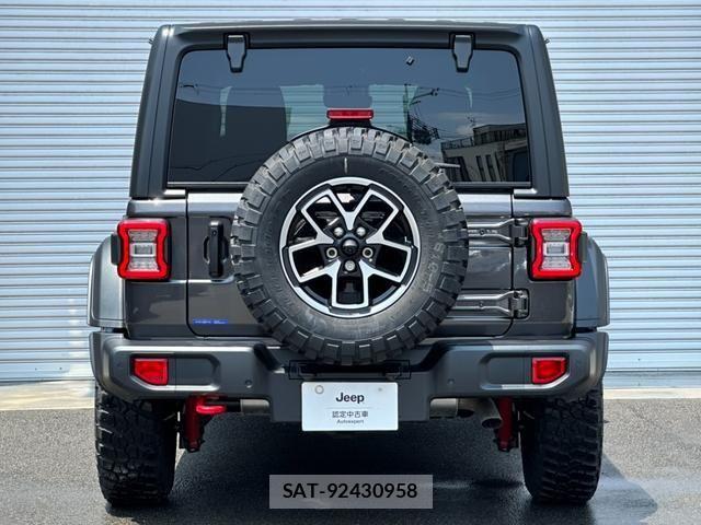 Jeep WRANGLER 2025-06 8208014-15
