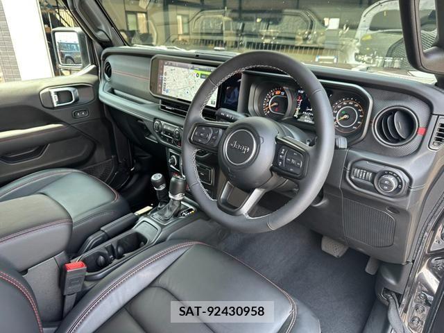Jeep WRANGLER 2025-06 8208014-1
