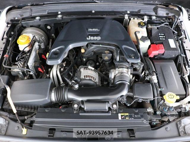 Jeep WRANGLER 2020-01 8208019-2