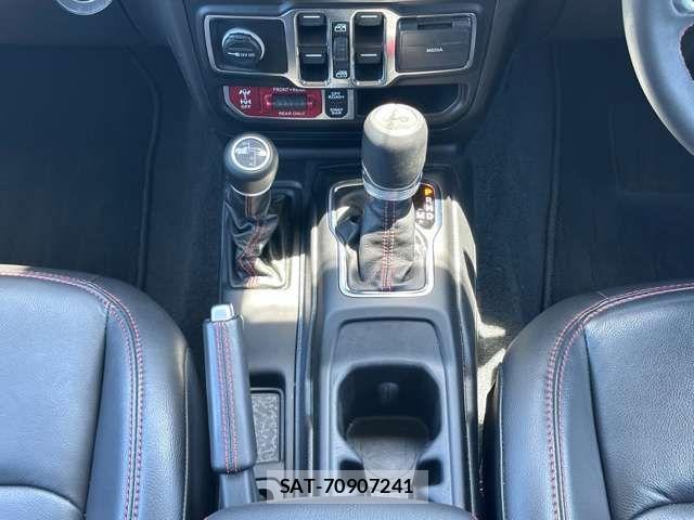 Jeep WRANGLER 2023-12 8245504-15