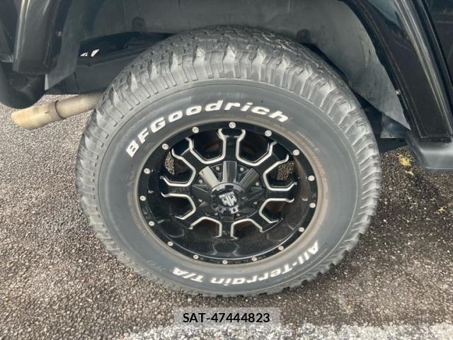 Jeep WRANGLER 2008-01 8245512-6