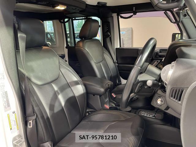 Jeep WRANGLER 2018-03 8314921-11
