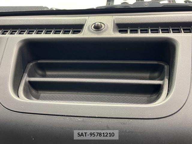 Jeep WRANGLER 2018-03 8314921-25