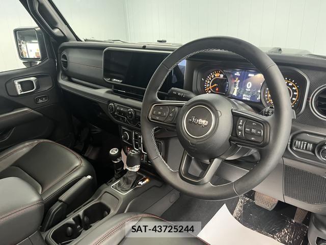 Jeep WRANGLER 2025-06 8336310-1