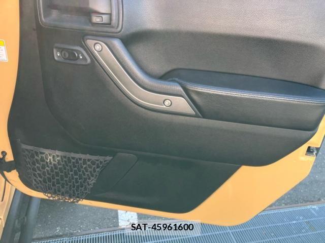 Jeep WRANGLER 2013-07 8336320-23