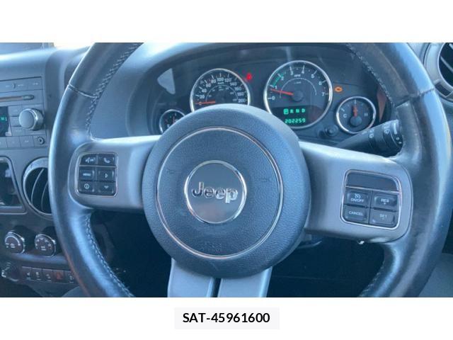 Jeep WRANGLER 2013-07 8336320-26