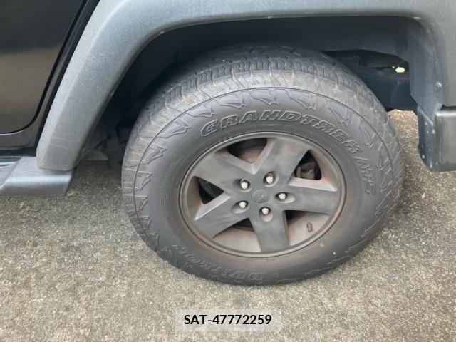 Jeep WRANGLER 2009-02 8336317-6