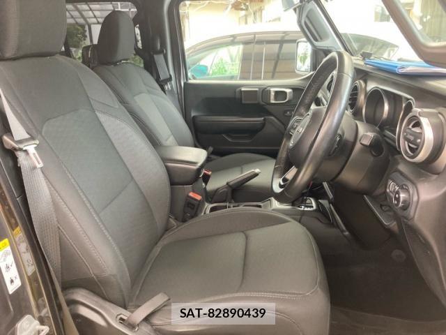 Jeep WRANGLER 2019-04 8366450-12
