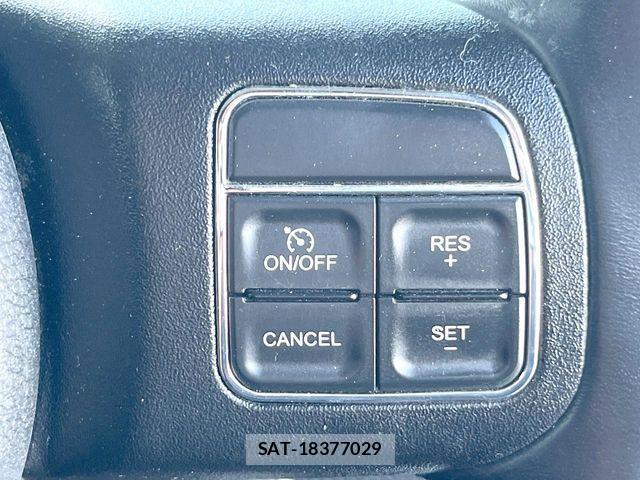 Jeep WRANGLER 2016-06 8366451-6