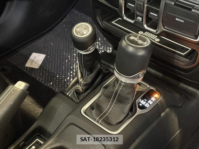 Jeep WRANGLER 2021-10 8525311-12