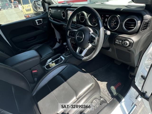 Jeep WRANGLER 2021-04 8562240-21