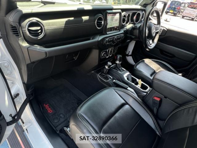 Jeep WRANGLER 2021-04 8562240-23