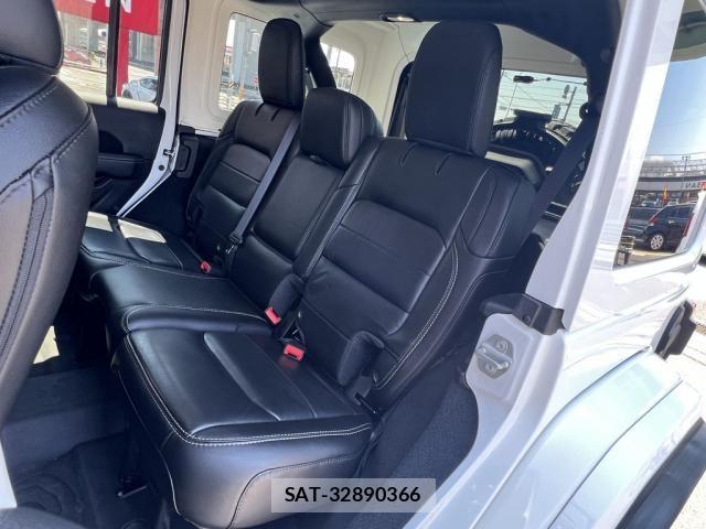 Jeep WRANGLER 2021-04 8562240-26