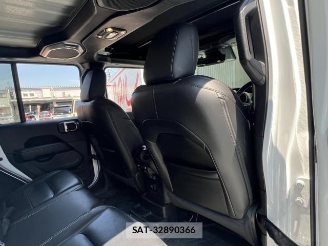 Jeep WRANGLER 2021-04 8562240-27