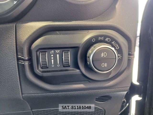 Jeep WRANGLER 2025-09 8666302-16