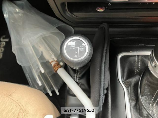 Jeep WRANGLER 2019-09 8659629-21