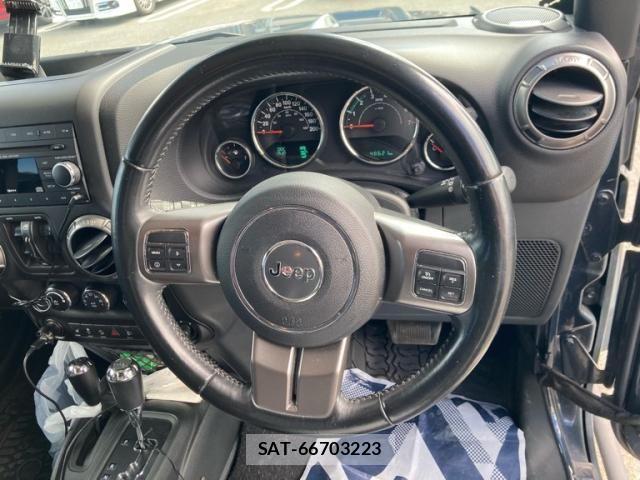 Jeep WRANGLER 2018-03 8666309-10