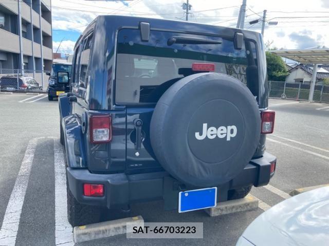 Jeep WRANGLER 2018-03 8666309-1