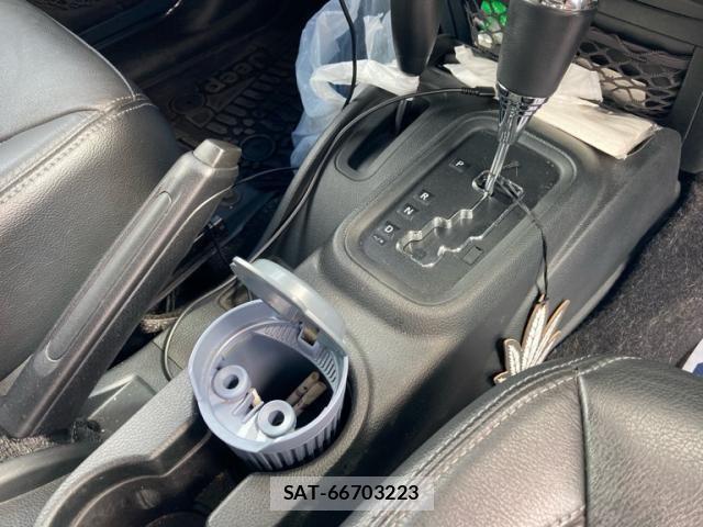 Jeep WRANGLER 2018-03 8666309-20