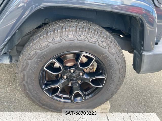 Jeep WRANGLER 2018-03 8666309-3