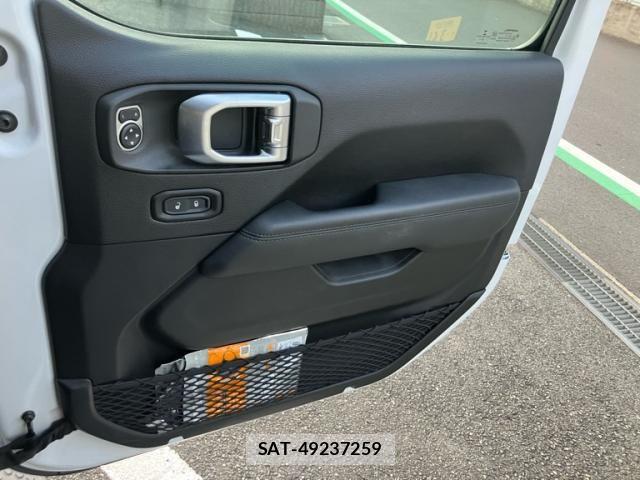 Jeep WRANGLER 2019-12 8666308-24