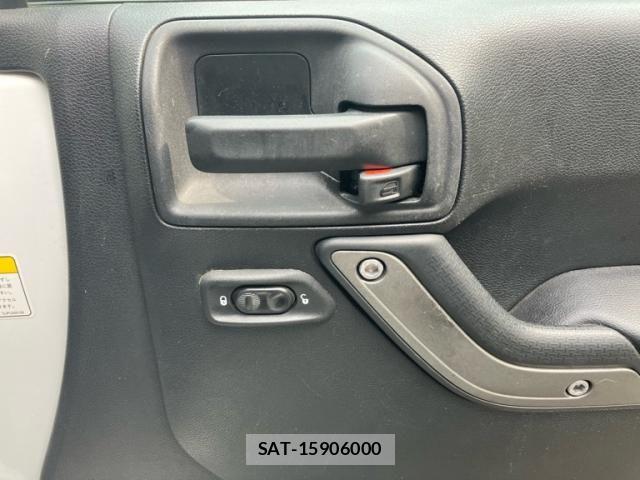 Jeep WRANGLER 2015-06 8659637-11