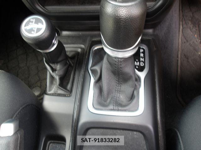 Jeep WRANGLER 2019-06 8871229-12