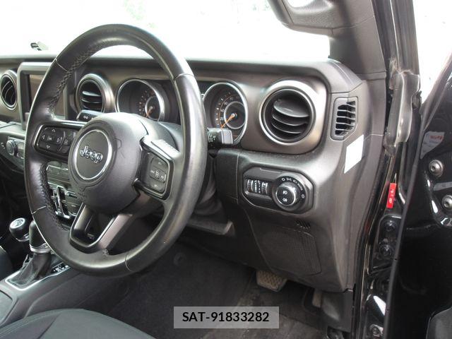 Jeep WRANGLER 2019-06 8871229-1