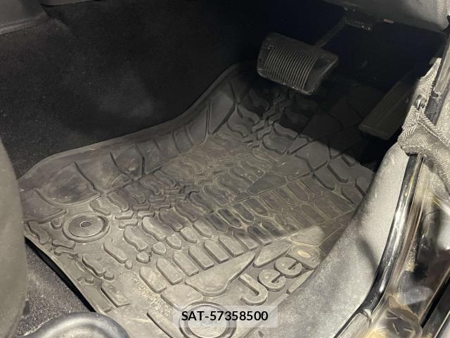 Jeep WRANGLER 2015-06 8871230-15
