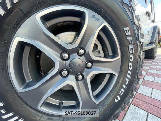 Jeep WRANGLER 2019-05 8880223-13