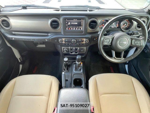 Jeep WRANGLER 2019-05 8880223-1