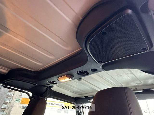 Jeep WRANGLER 2018-05 8880225-12