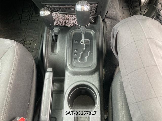 Jeep WRANGLER 2018-10 8880226-19