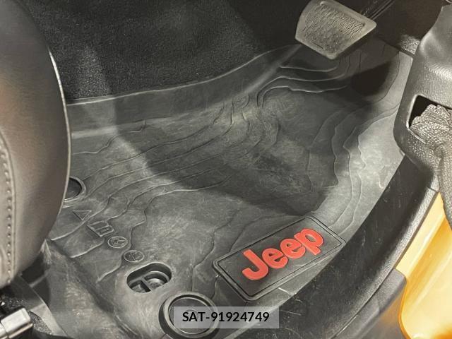 Jeep WRANGLER 2021-07 8880218-15