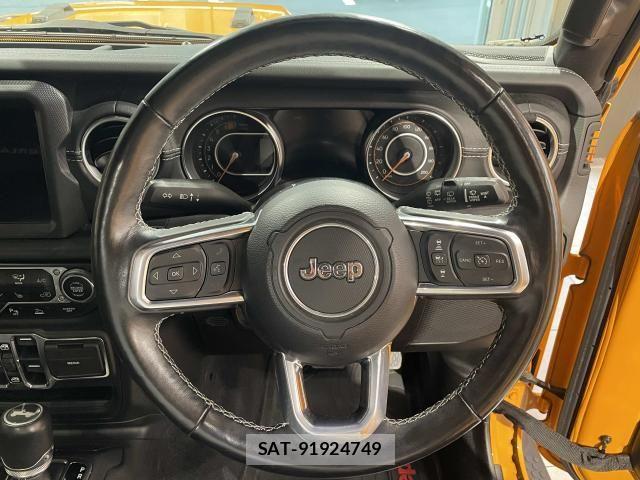 Jeep WRANGLER 2021-07 8880218-16