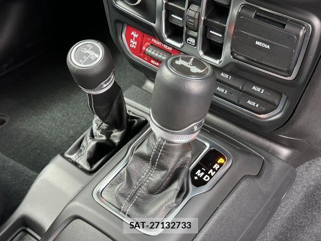Jeep WRANGLER 2024-10 8880216-12
