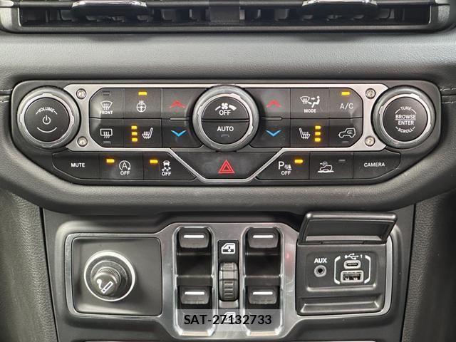Jeep WRANGLER 2024-10 8880216-13