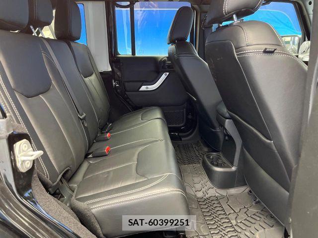 Jeep WRANGLER 2018-03 8883769-9