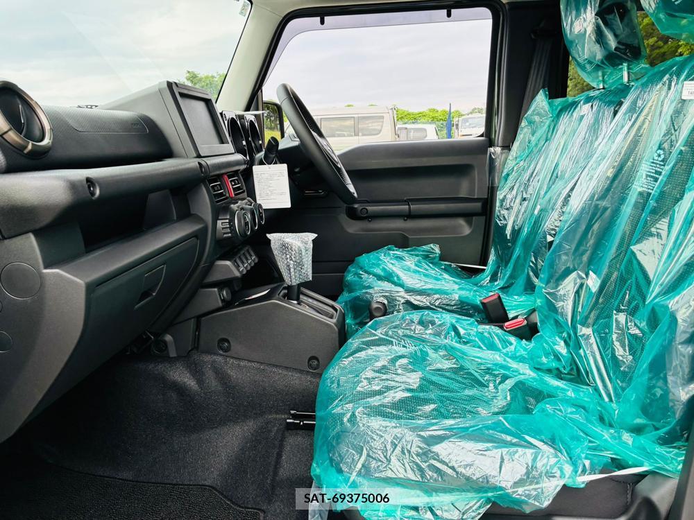 Suzuki JIMNY 2026-05 7721540-10