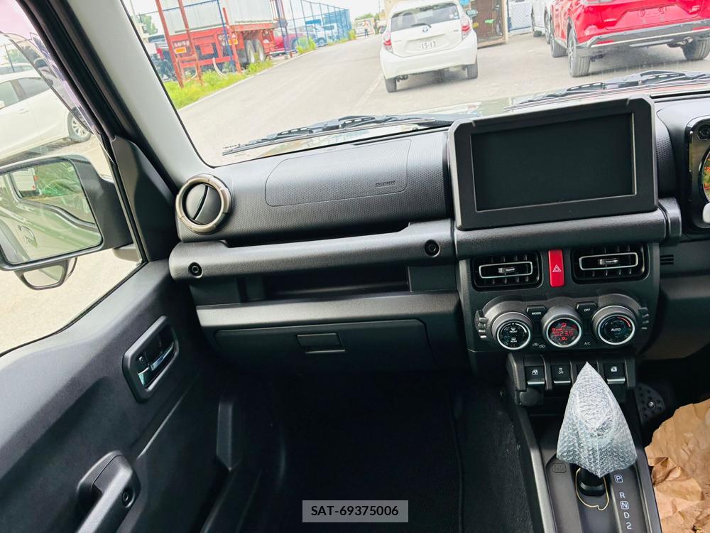 Suzuki JIMNY 2026-05 7721540-17