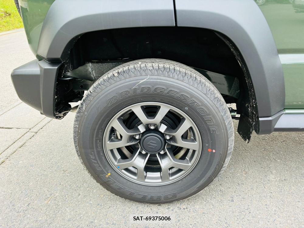 Suzuki JIMNY 2026-05 7721540-25