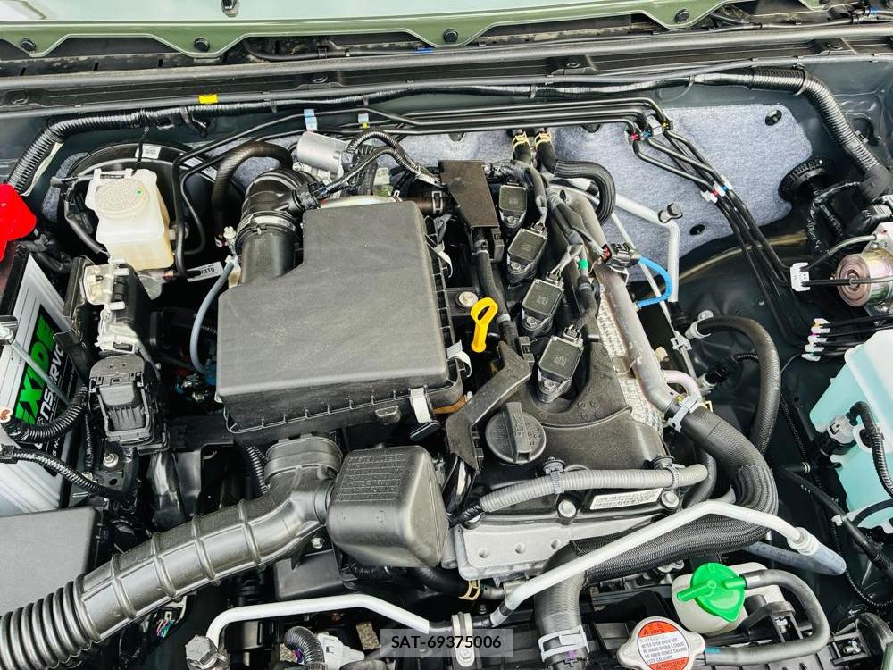 Suzuki JIMNY 2026-05 7721540-36