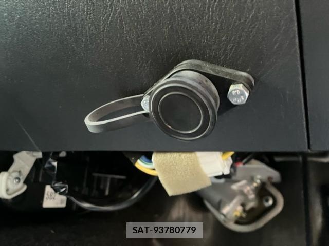 Suzuki JIMNY 2015-06 2962165-16